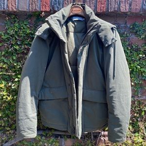Men’s Vince down filled jacket small
